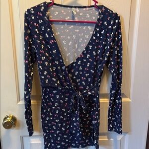 Mother Bee Floral Wrap Long Sleeve Shirt Maternity sz sm